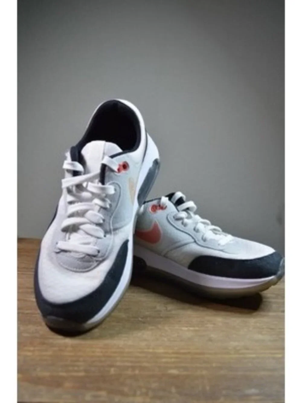 Nike Boys Size 5.5 Y Air Max Shoes Casual Streetwear Sneakers Athleisure